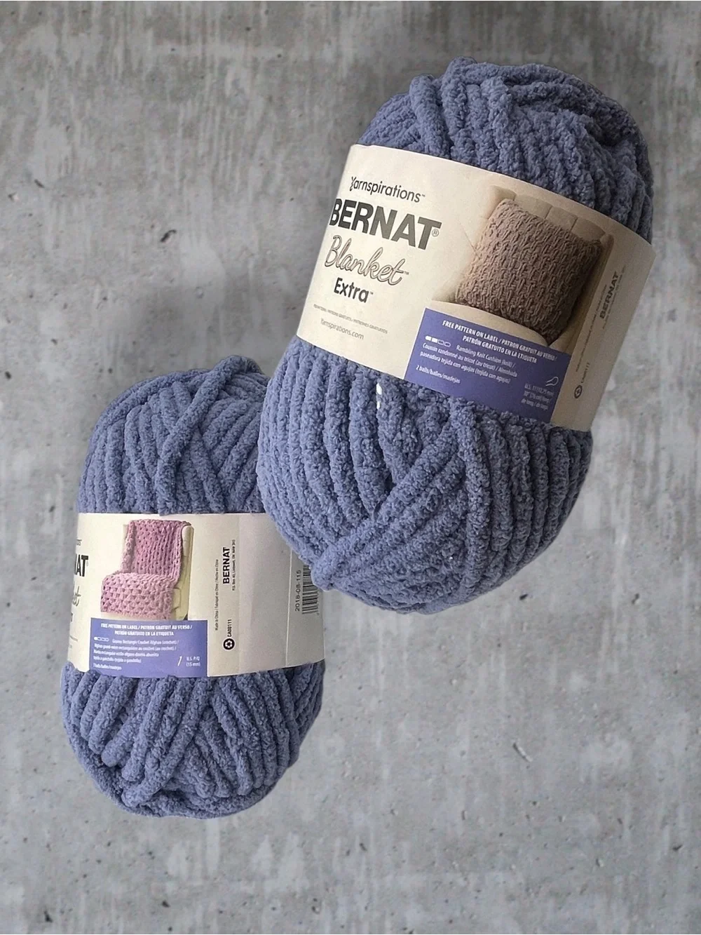 Bernat Blanket Extra Yarn Bundle 27011 NAVY MARINE 10.5oz/300g 220 Yards (2Pk)